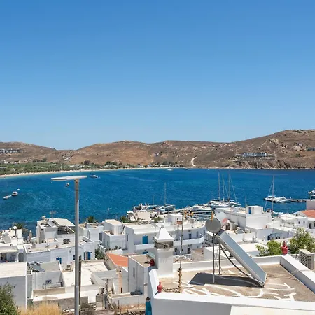 Agnadi * Serifos Town